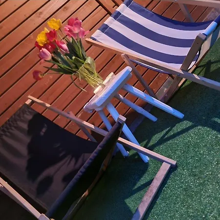 Nad Jeziorem Holiday home Anastazewo